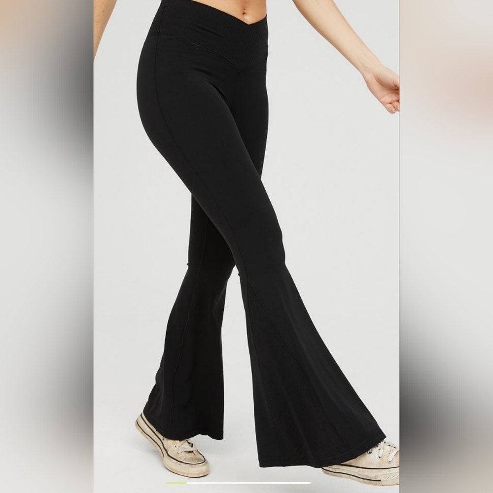 Aerie offline flare pants size small